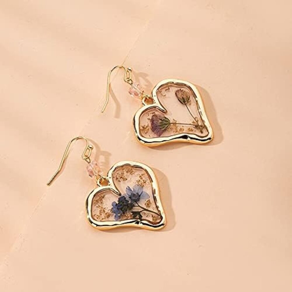 Pressed flower love heart dangle earrings